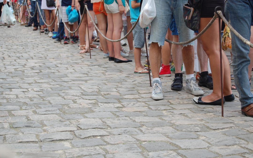 Why people hate waiting in line for toilets (and other queues)